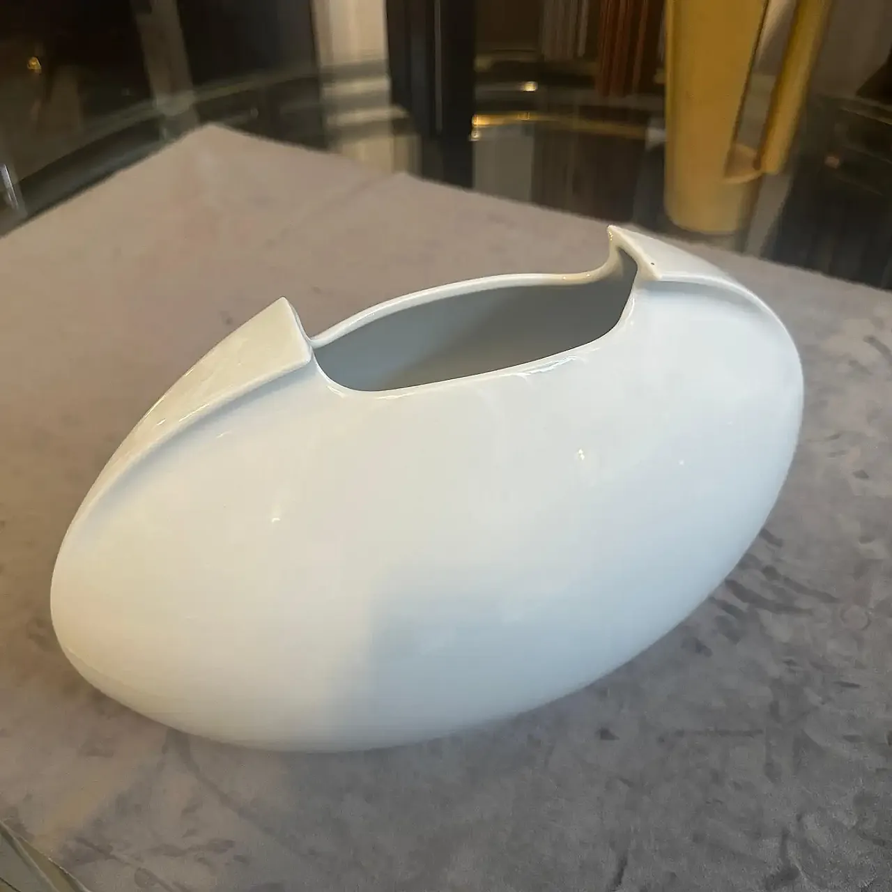 Vaso Tasca in porcellana di Lino Sabattini per Rosenthal, anni '90 12