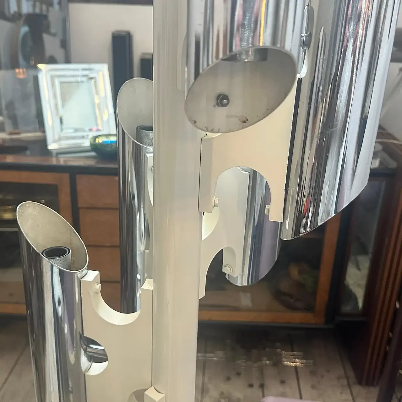 Chromed metal and white wood floor lamp, 1970s 6