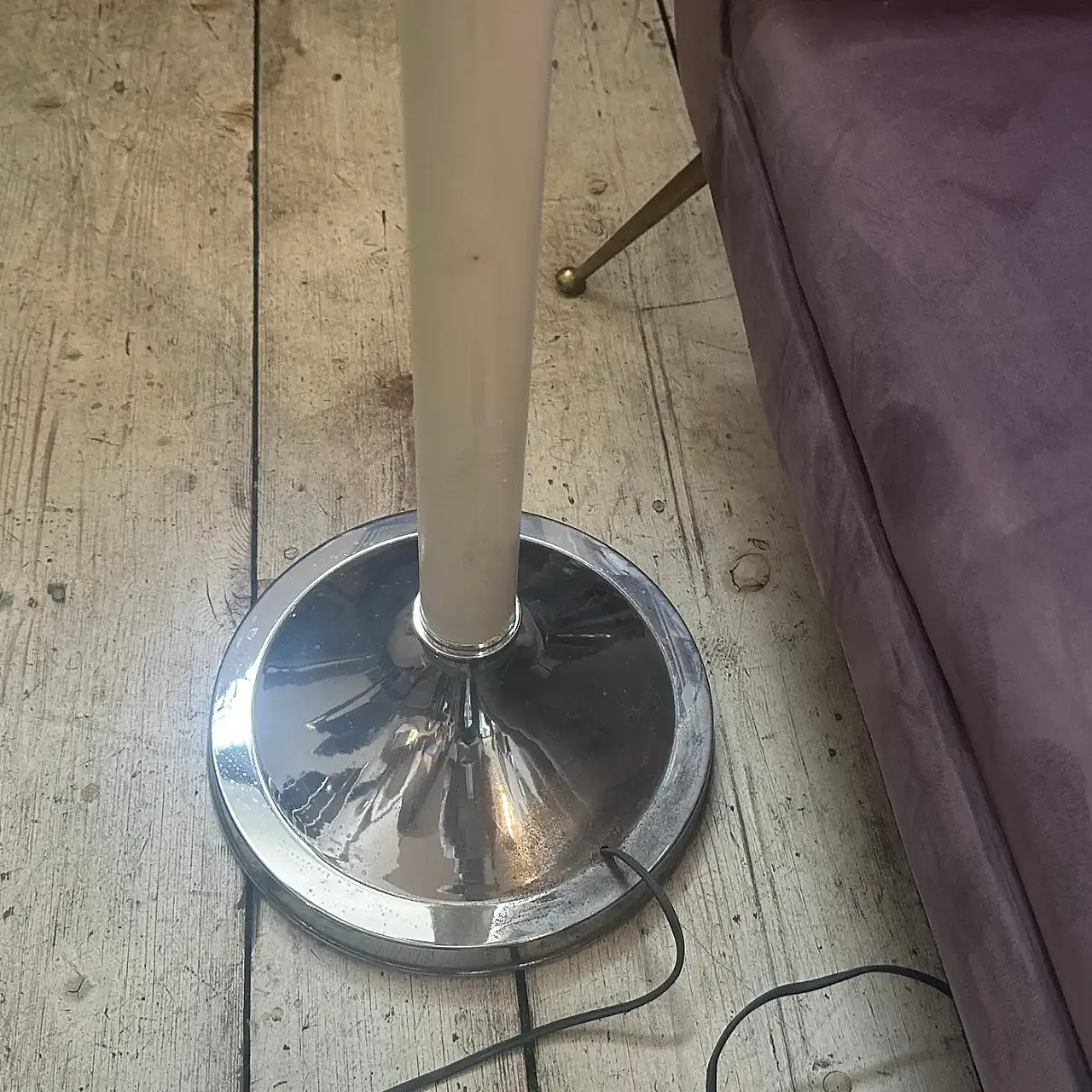 Chromed metal and white wood floor lamp, 1970s 9