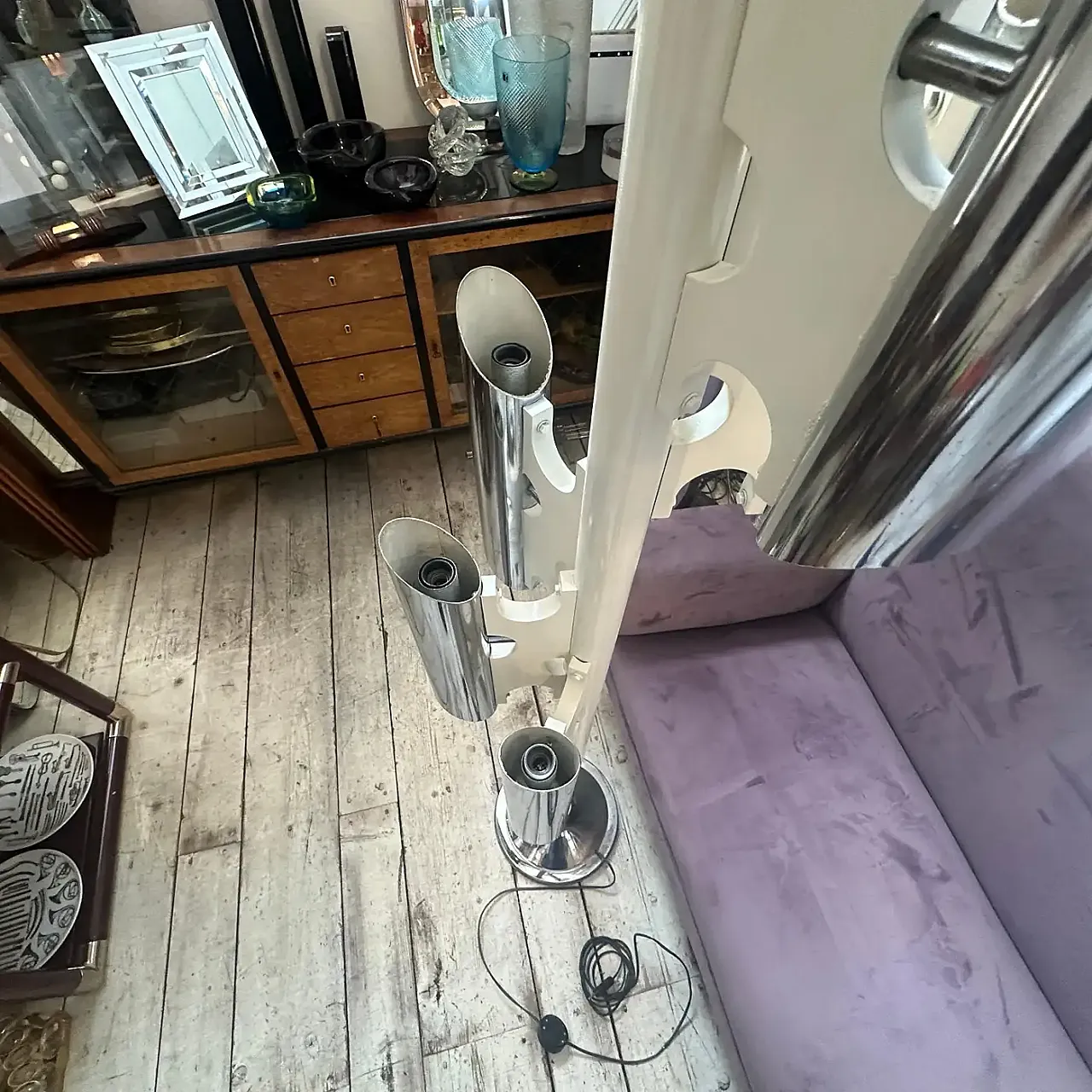 Chromed metal and white wood floor lamp, 1970s 10