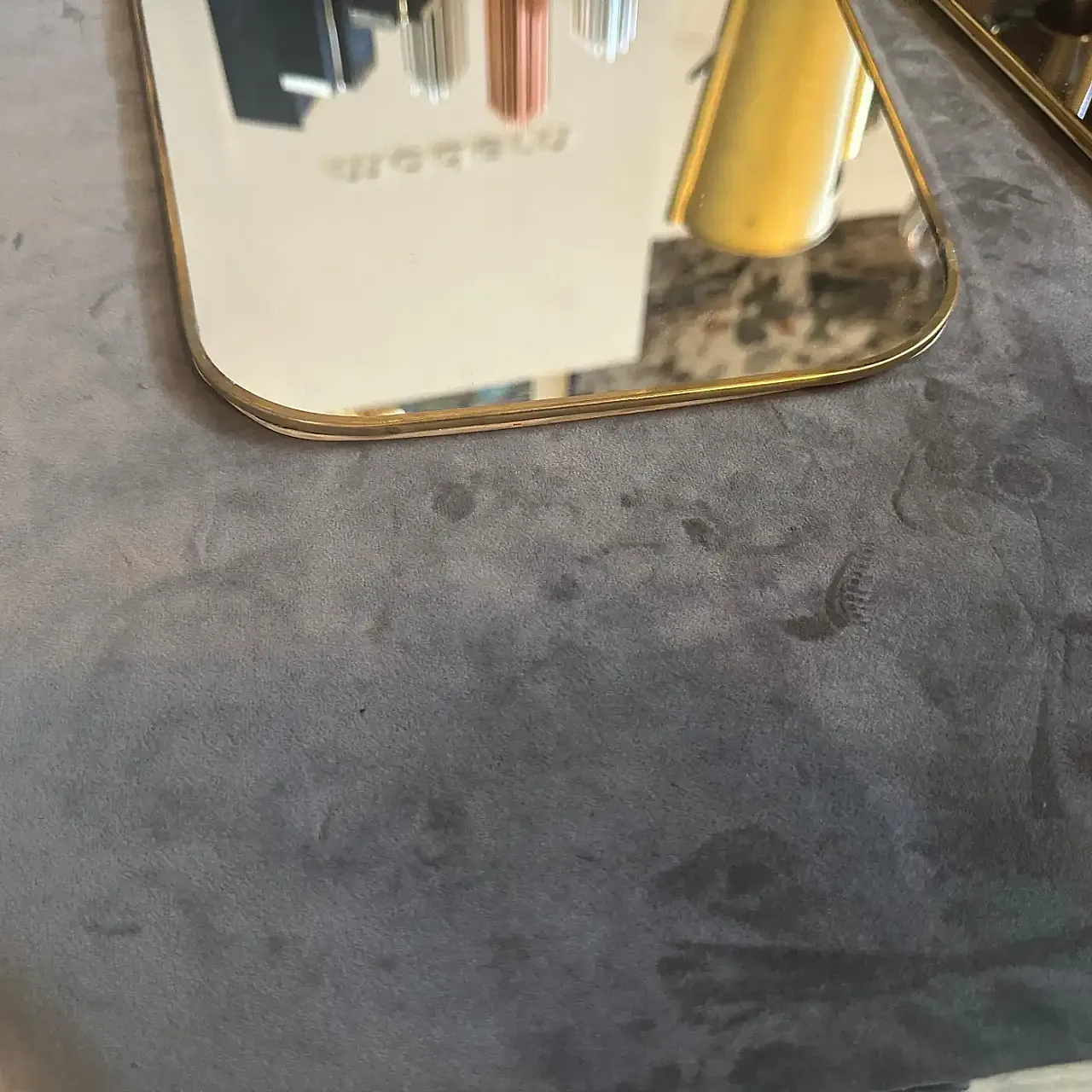 Coppia di specchi in ottone a forma di biscotto, anni '70 8