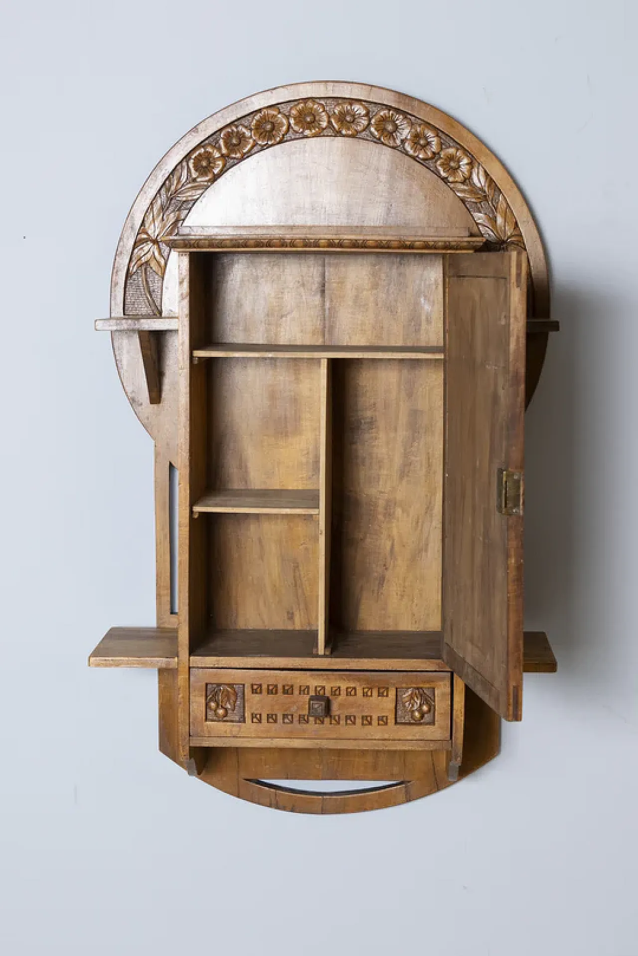 Armadio da farmacia in stile Liberty, '900 3