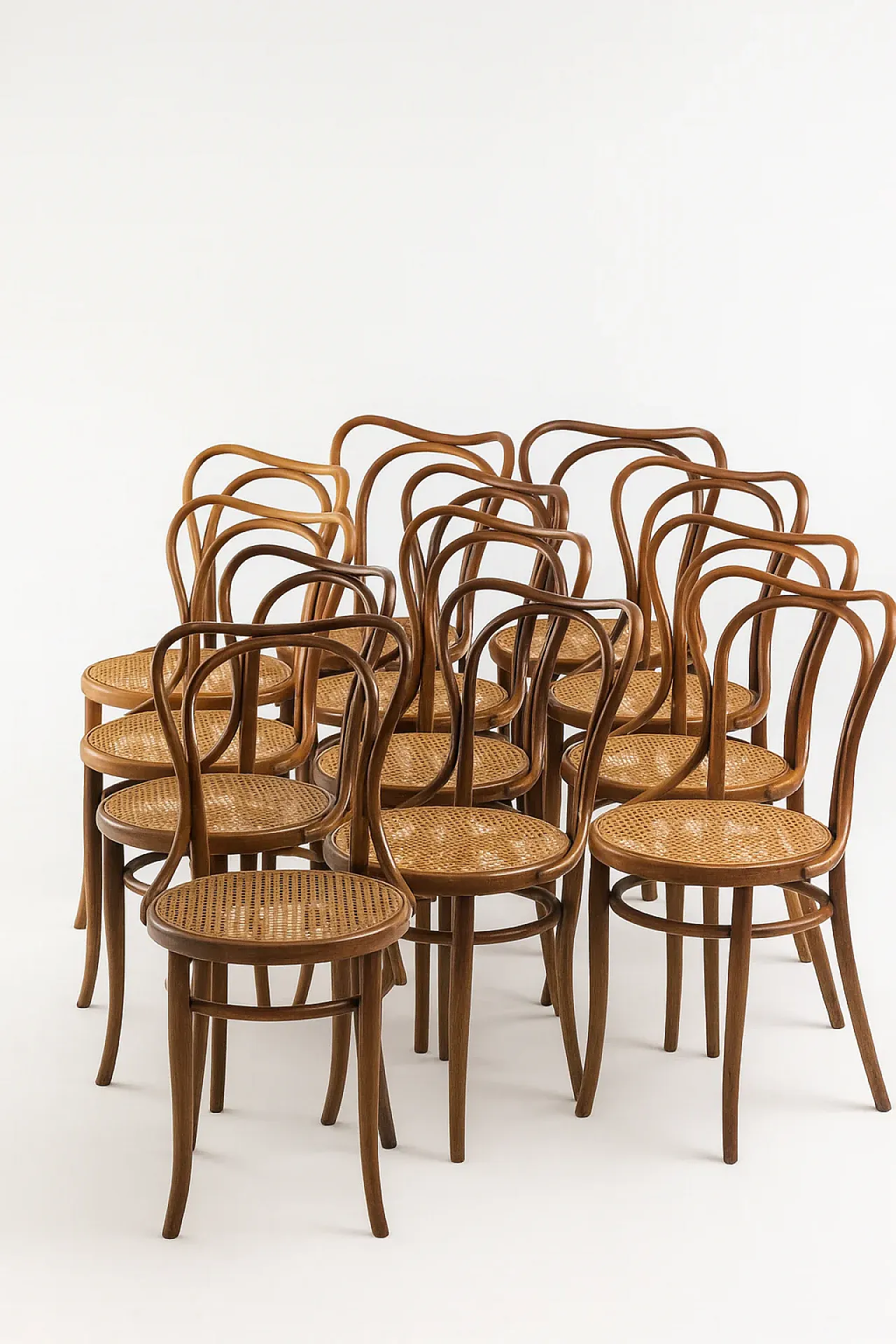 12 sedie di J. & J. Kohn, inizio '900 1