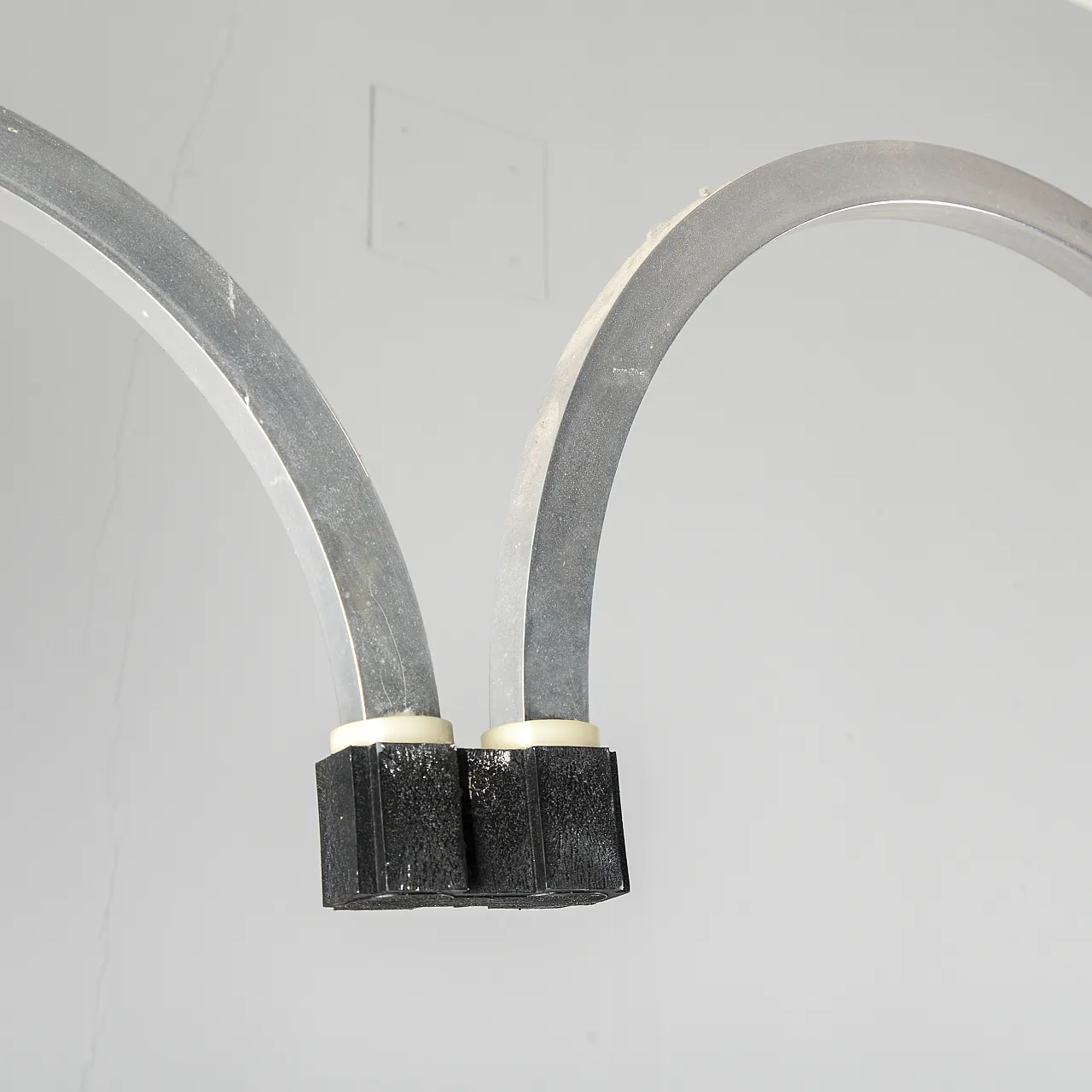 Reggiani Space Age style arch lamp, late 20th century 4