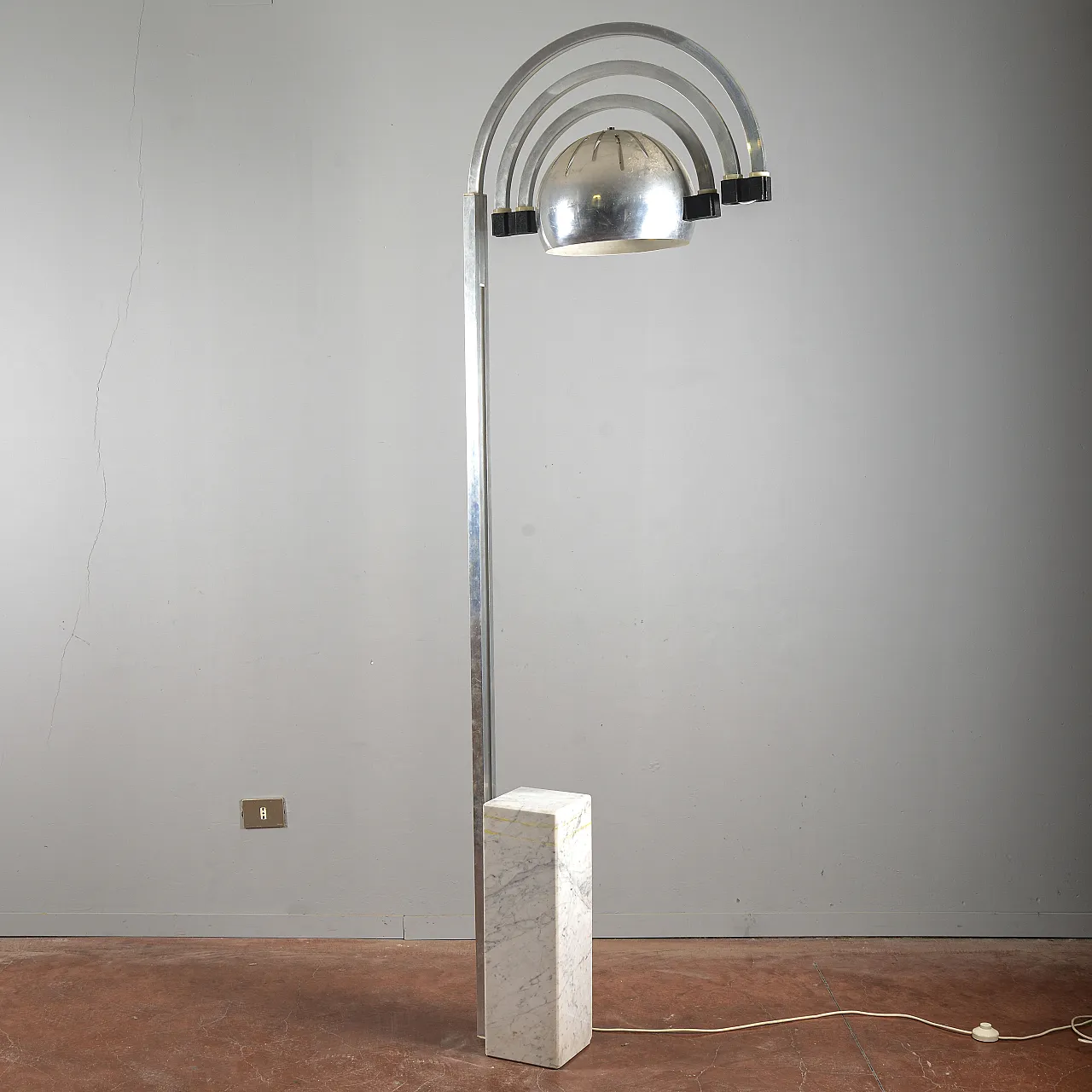 Reggiani Space Age style arch lamp, late 20th century 7