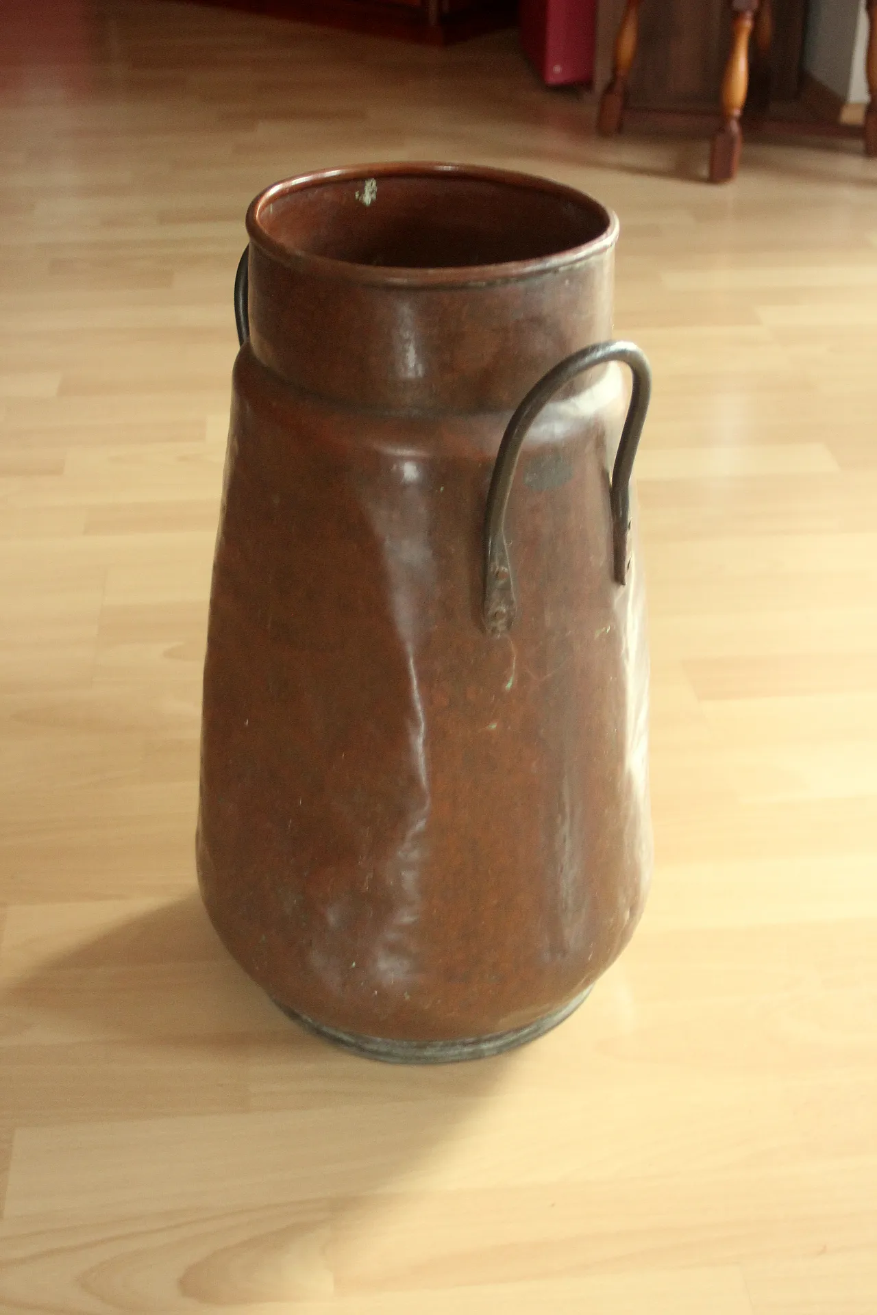 Hammered copper umbrella stand with metal handles, 70s 4