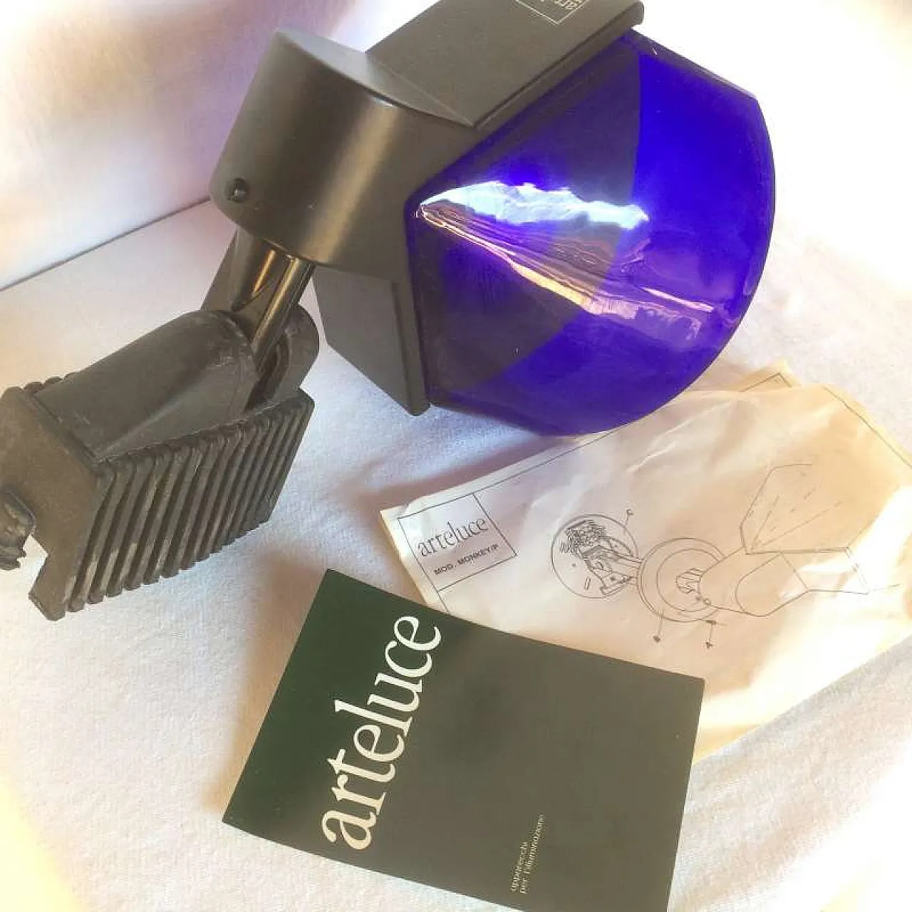 Lampada Monkey di P.King & S.Miranda per ARTELUCE, anni '80 6