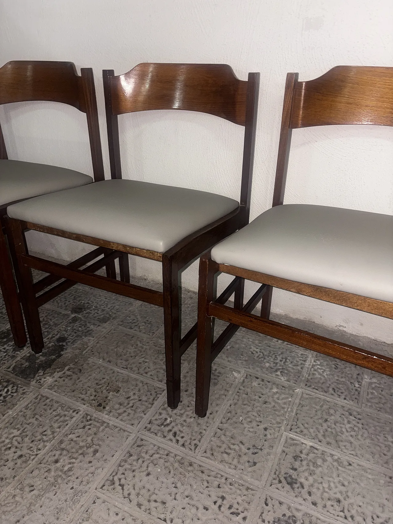 Table and chairs by Guido Faleschini, 70s 6