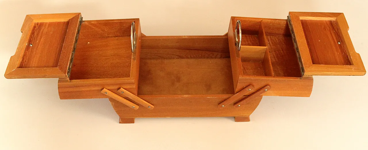 Foldable wooden sewing basket, 60s 8