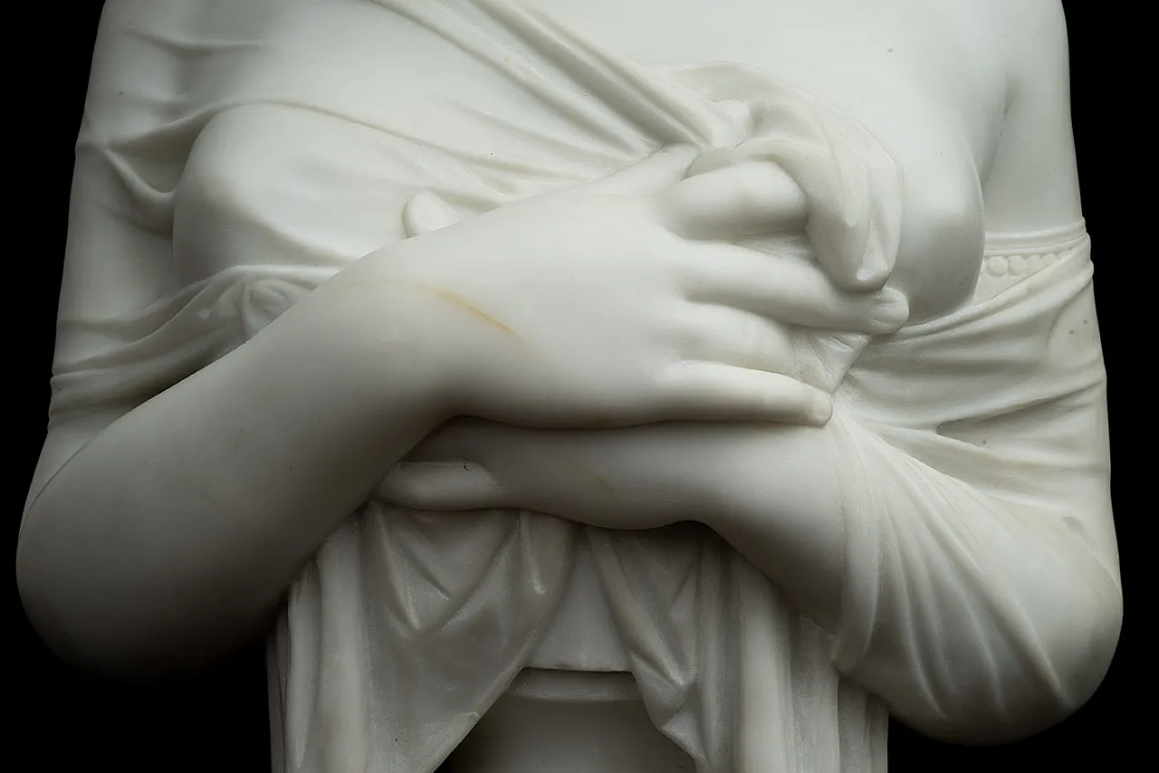 Sculpture in statuary white marble depicting Madame Recamier, 19th c. 4