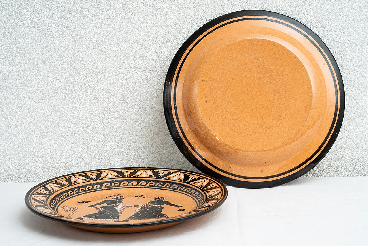 Coppia di piatti Giustiniani in terracotta policroma, '800 4