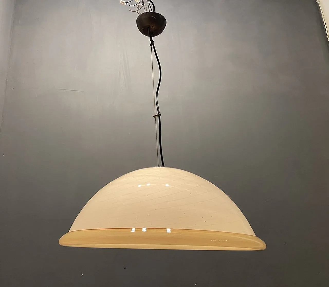 Lampada a sospensione in vetro di Murano, Italia, anni '60 5