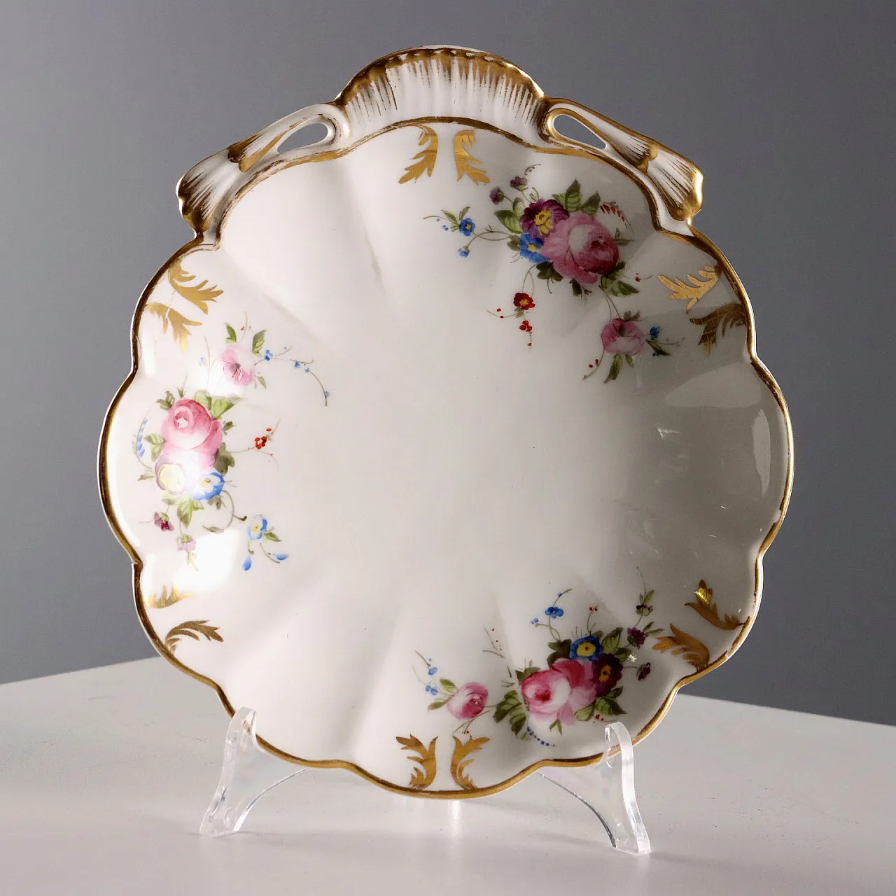 3 Appetizer baskets with gold trim, 19th century 9