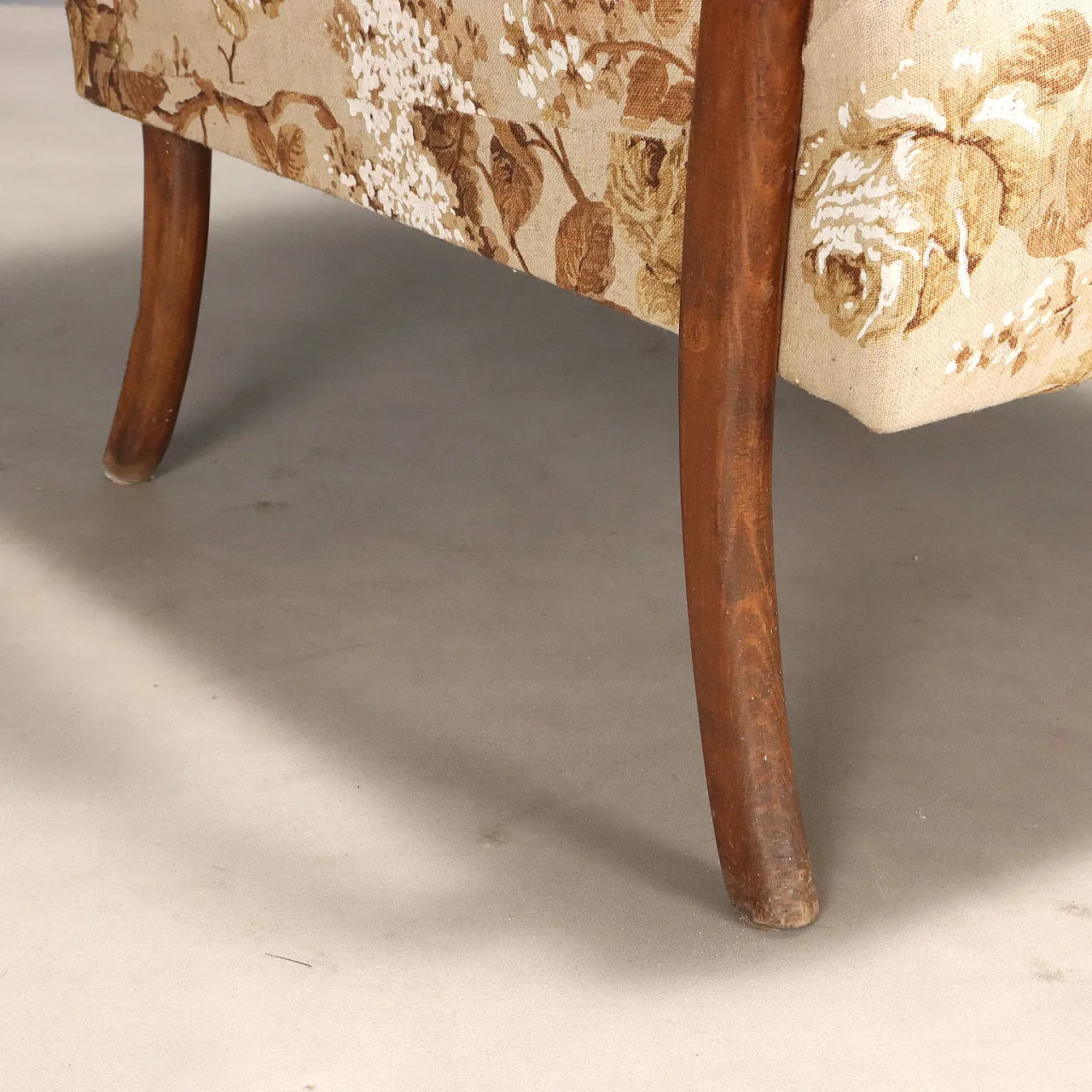 Poltrona con braccioli in faggio e rivestimento in tessuto, '900 6