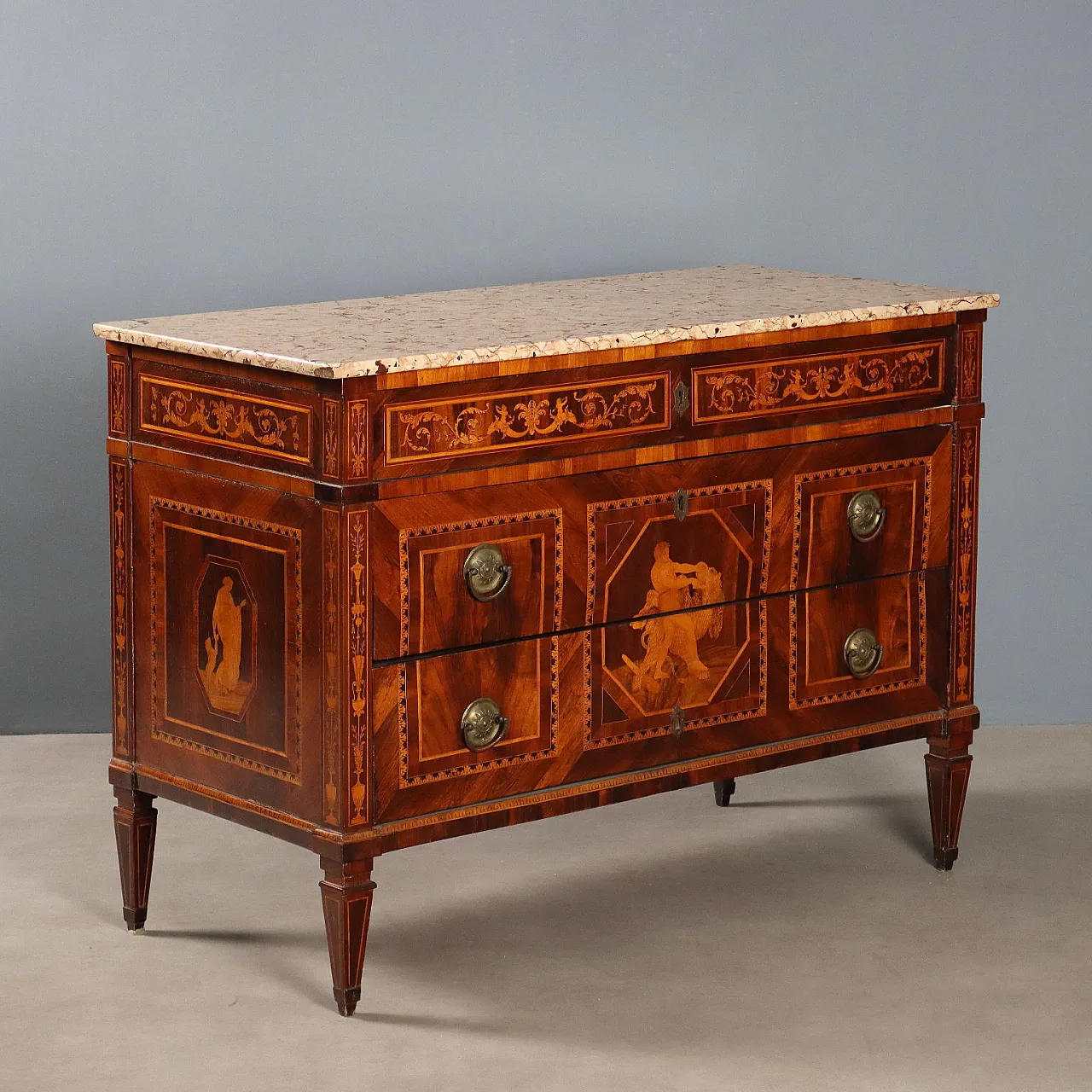 Cassettone neoclassico in noce, fine '700 1