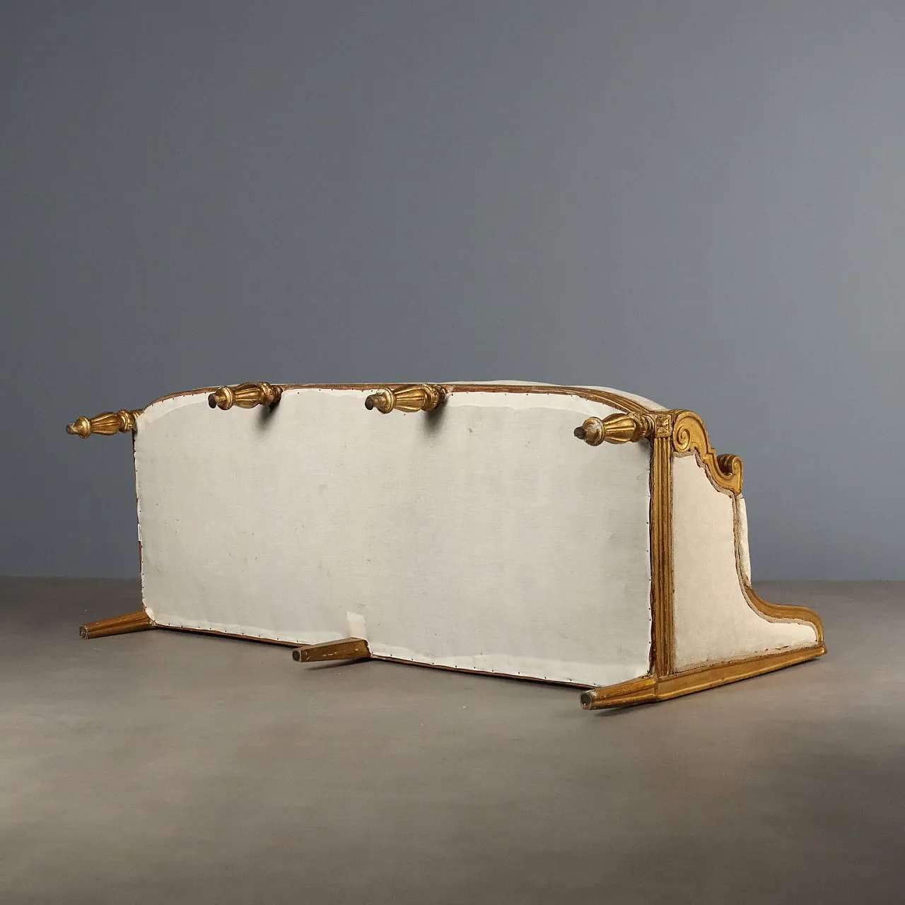 Neoclassical style sofa in carved and gilded wood, 19th century 9