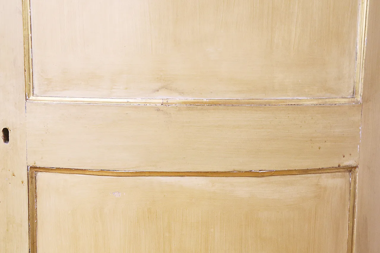 Empire style ivory lacquered curved corner cabinet, 19th century 20