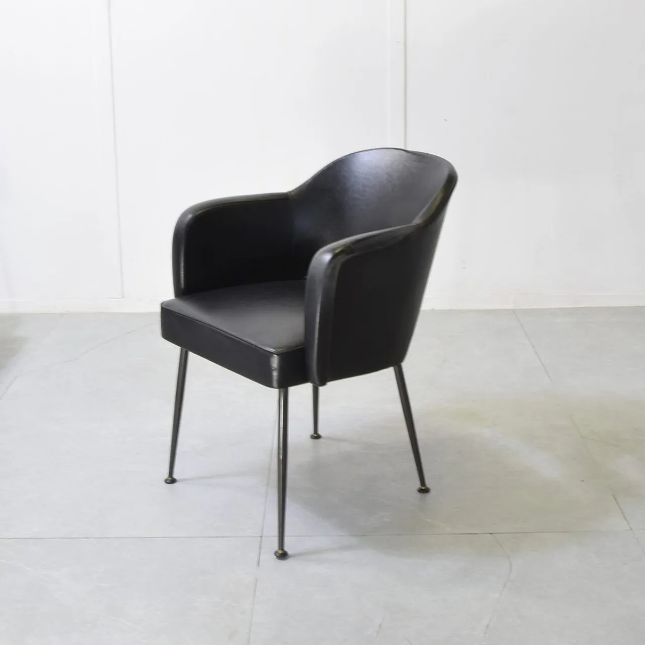 4 Poltrone nello stile di Eero Saarinenin, anni '60 6