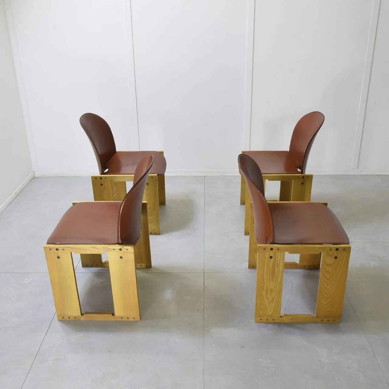 4 Dialogo Chairs by Afra & Tobia Scarpa for B&B/C&B Italia, 1970s 10