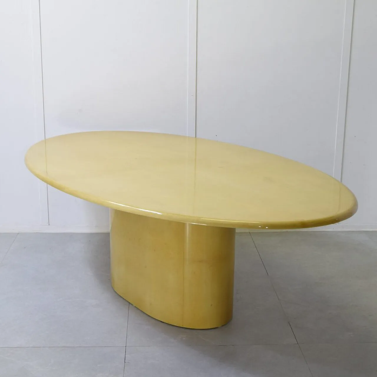 Table in laquered parchment from Aldo Tura, 1970s 12