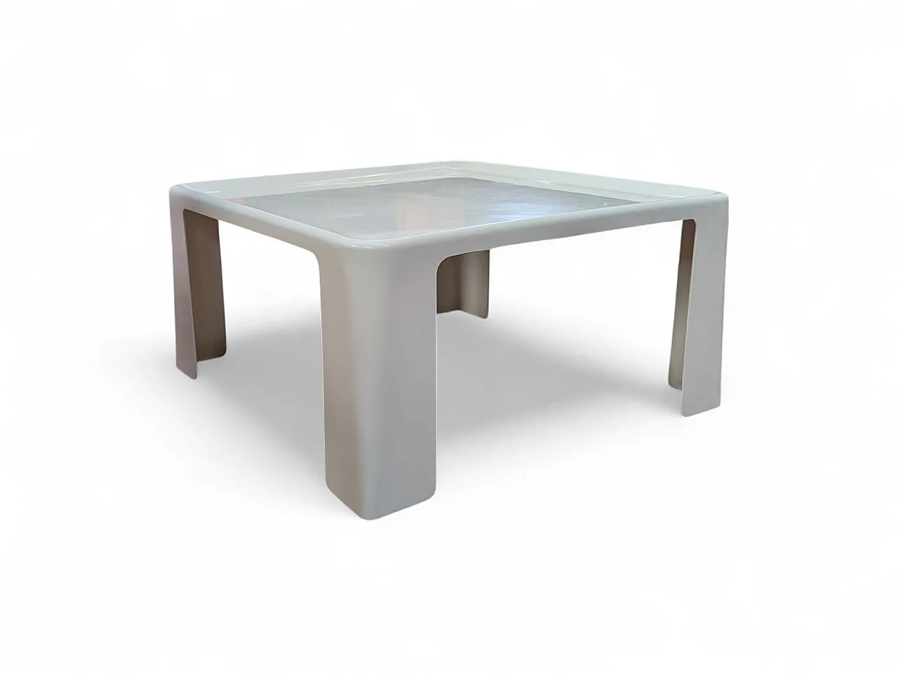 Tavolino mod. Amanta di M. Bellini per C&B Italia, 1969 2