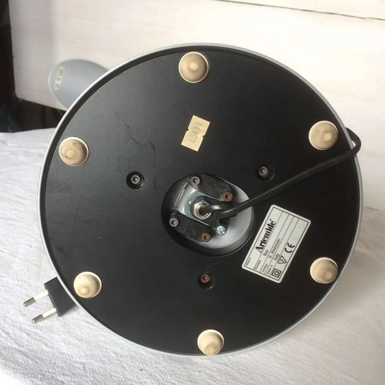 Lampada da tavolo Spy di Hannes Wettstein per ARTEMIDE, anni '80 8