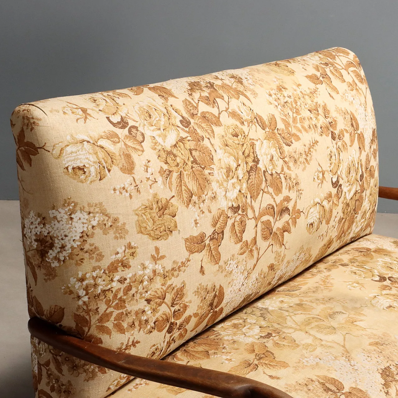 Divano in faggio, espanso e tessuto, '900 3