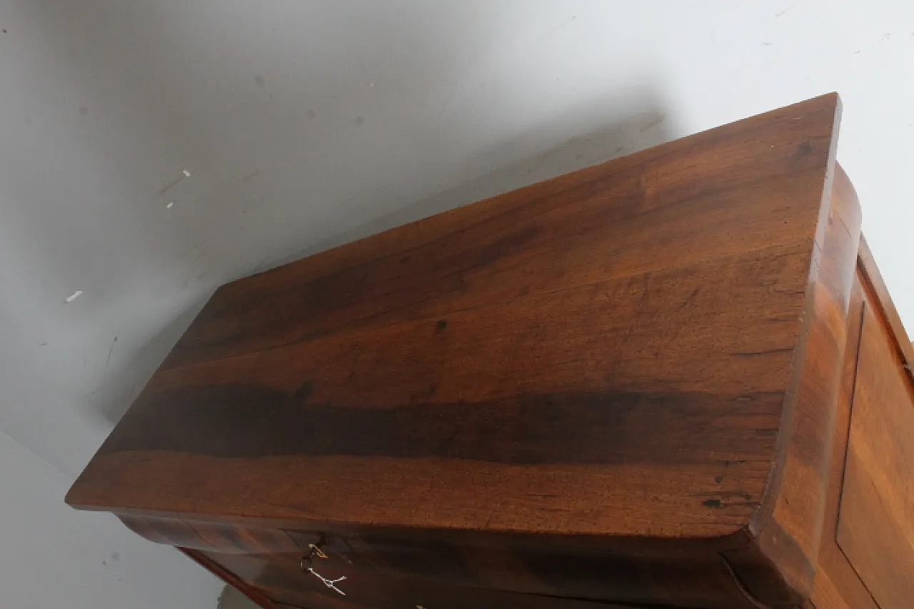 Comò cassettone cappuccino Carlo X in noce, 1820 18