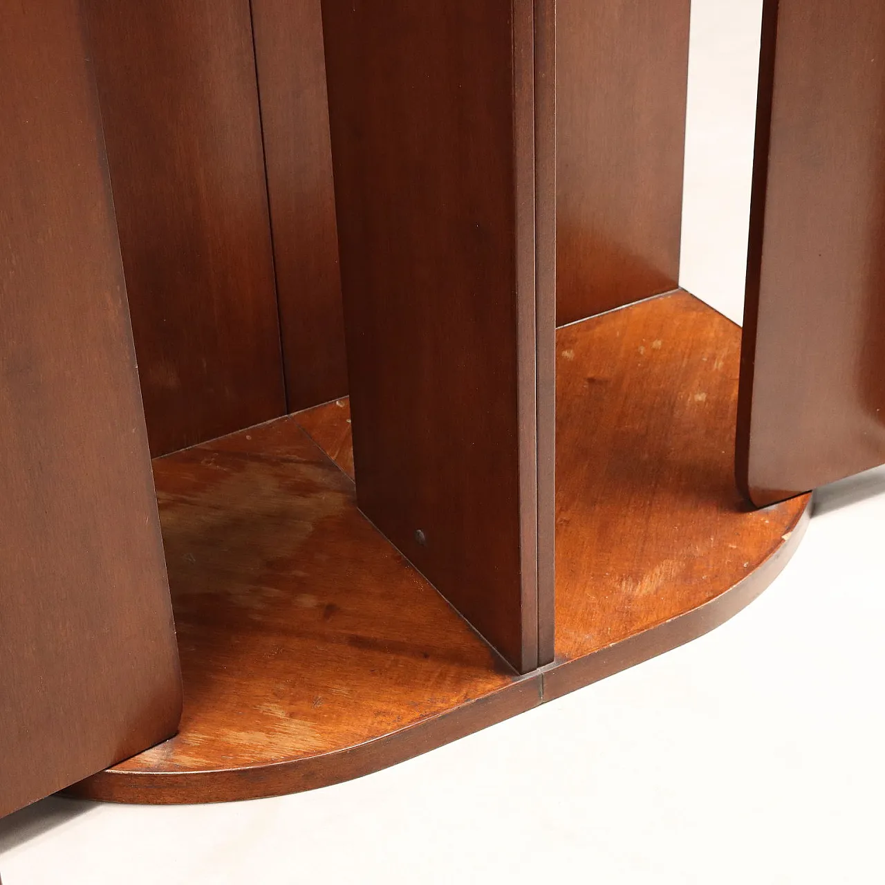 Appendiabiti in legno con piano in vetro bianco, '900 8