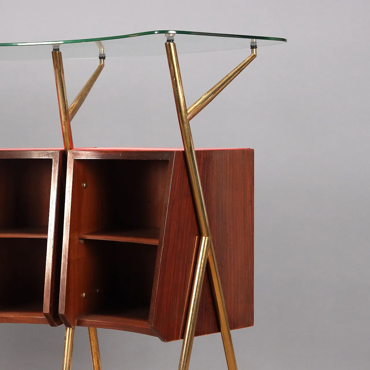 Mobile bar in mogano impiallacciato e cristallo, anni '50 6