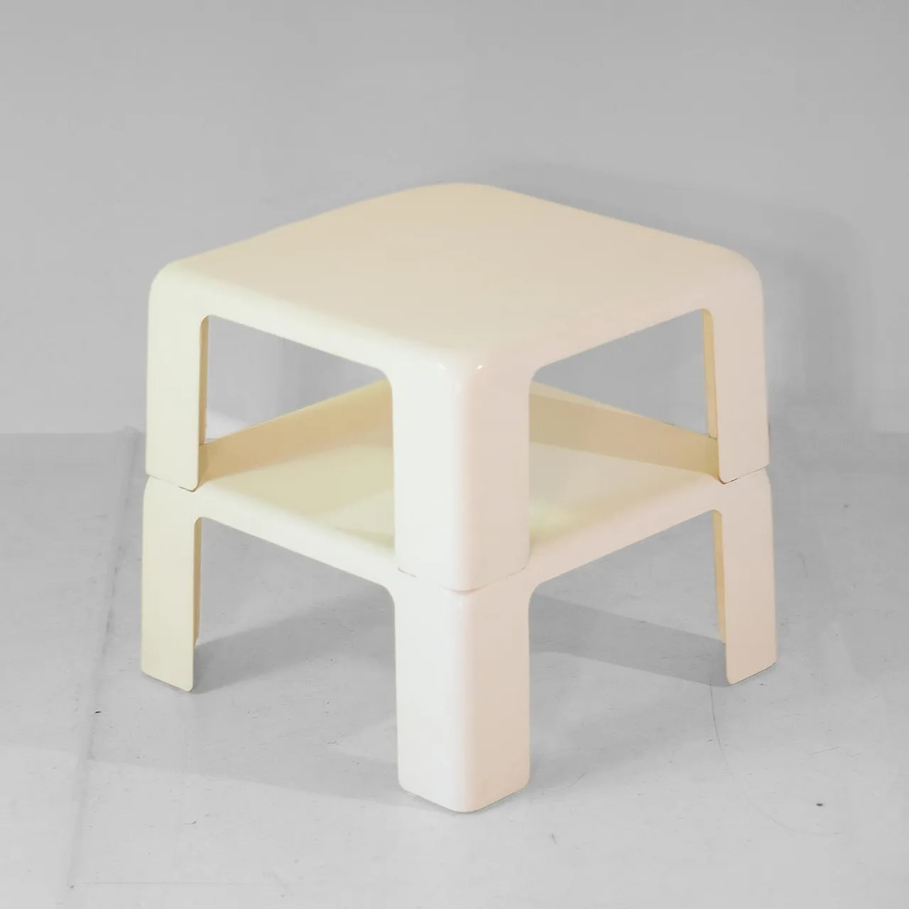 Tavolini Quattro Gatti di Mario Bellini per C&B Italia, anni '60 1