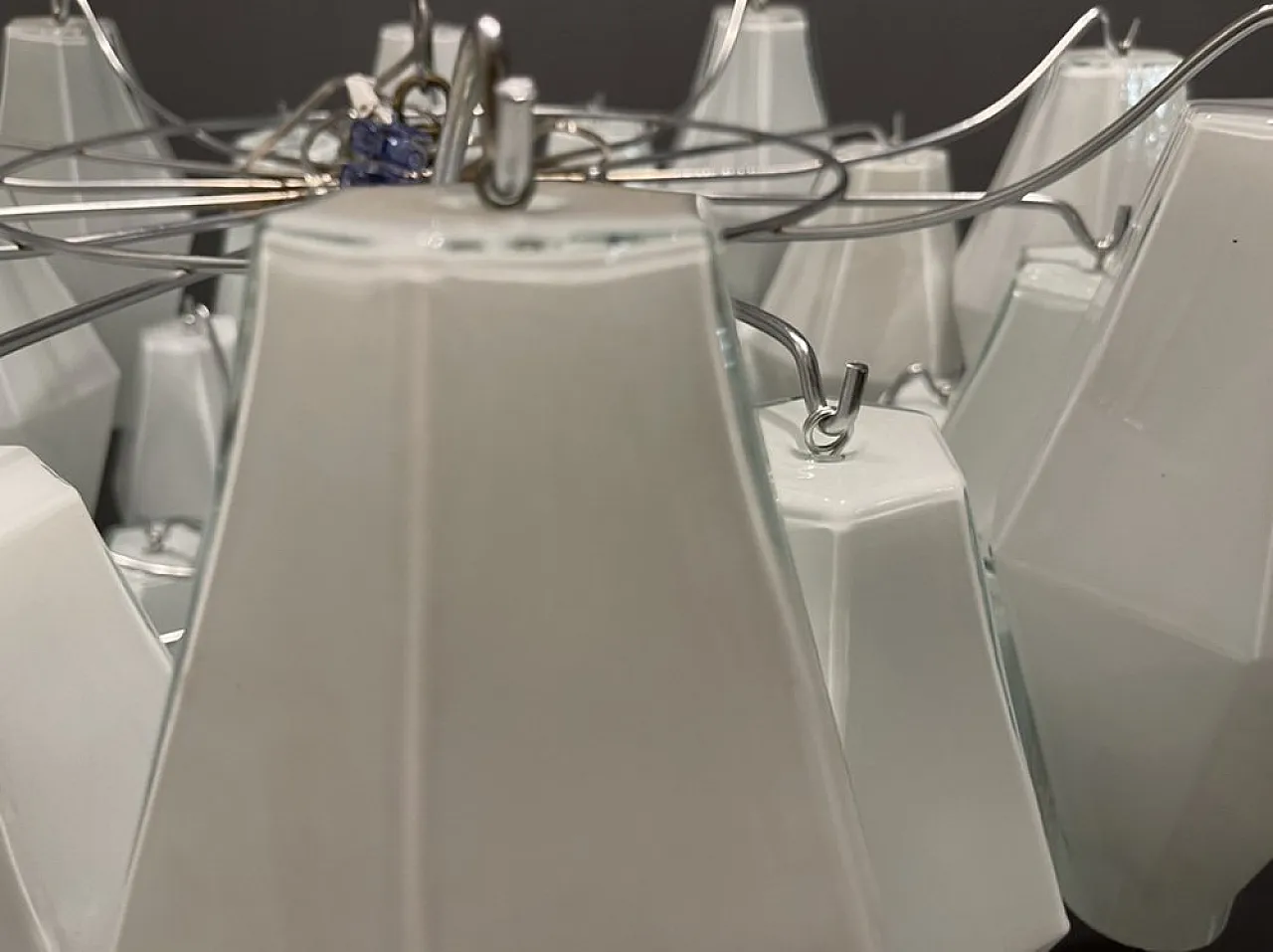 Lampadario in vetro di Murano bianco, anni '70 8