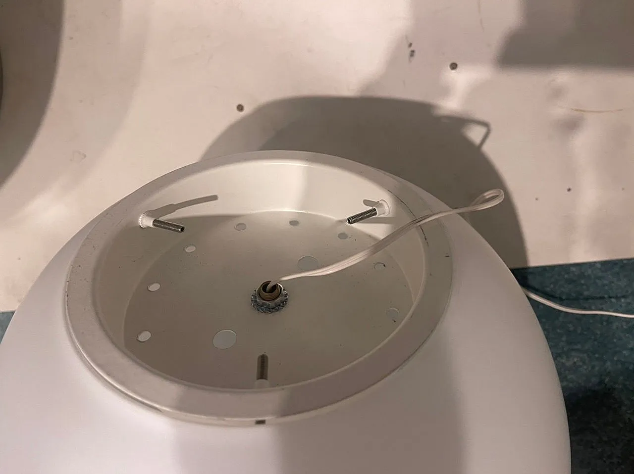 Pair of Murano glass egg-shaped lamps, 1970s 5