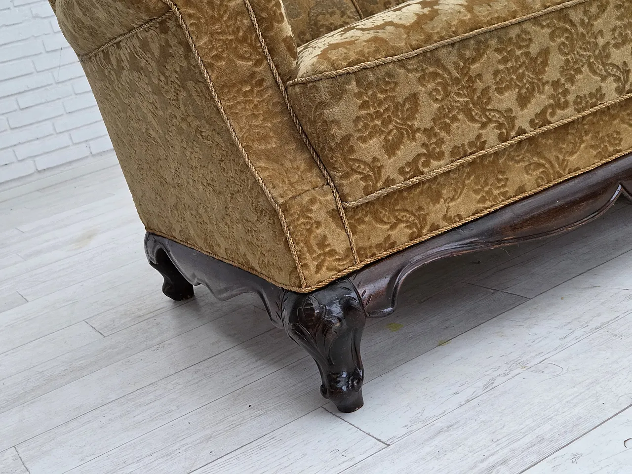 3 seater sofa in velvet and carved oak, 1950s 3