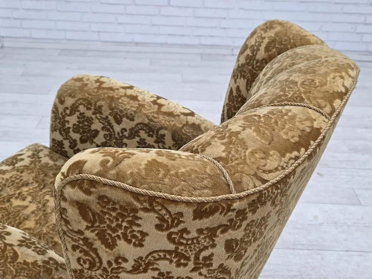 Furniture velvet and carved oak armchair, 1950s 14
