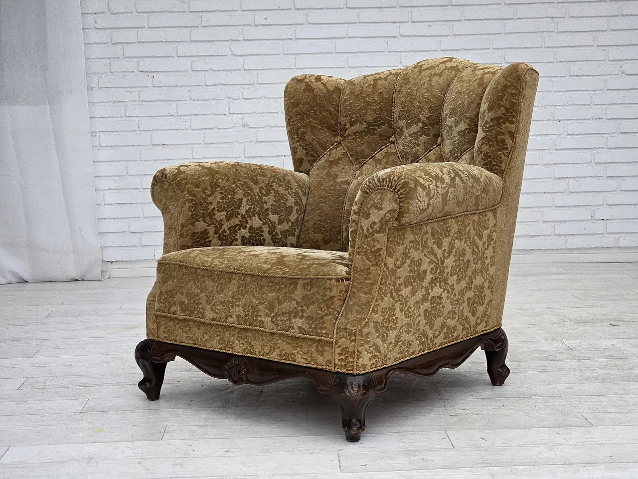 Furniture velvet and carved oak armchair, 1950s 16