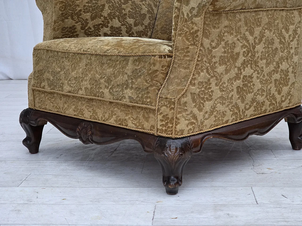 Furniture velvet and carved oak armchair, 1950s 17