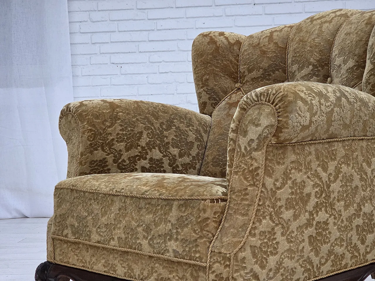 Furniture velvet and carved oak armchair, 1950s 18