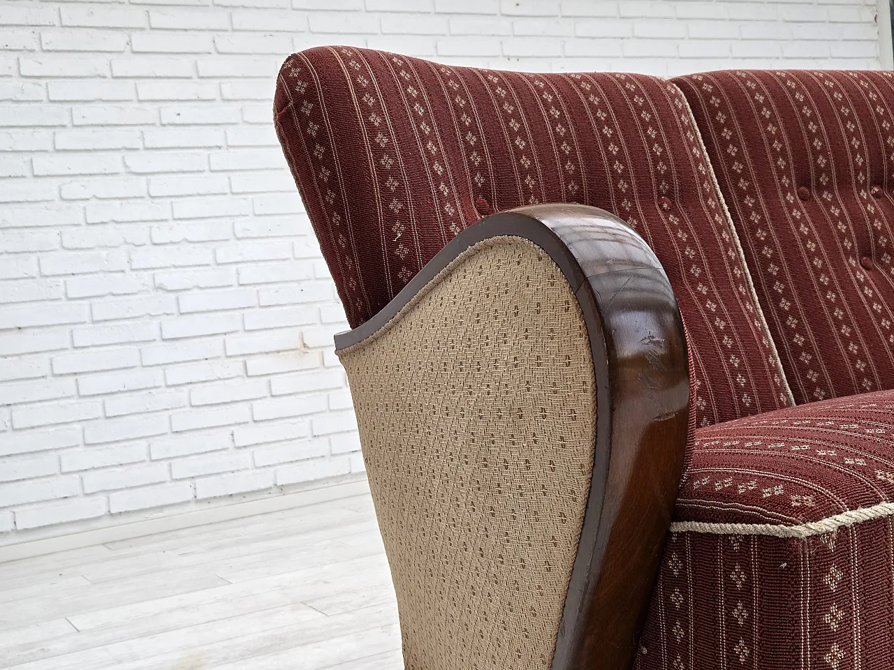 Danish 3-seater sofa in red furniture wool and beech wood, 1960s 4