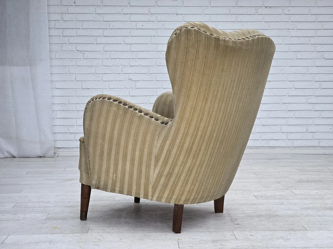 Danish armchair in light green velvet and beech wood, 1960s 11