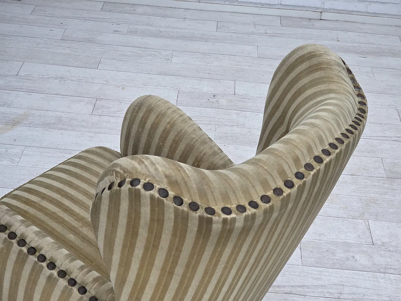 Danish armchair in light green velvet and beech wood, 1960s 12