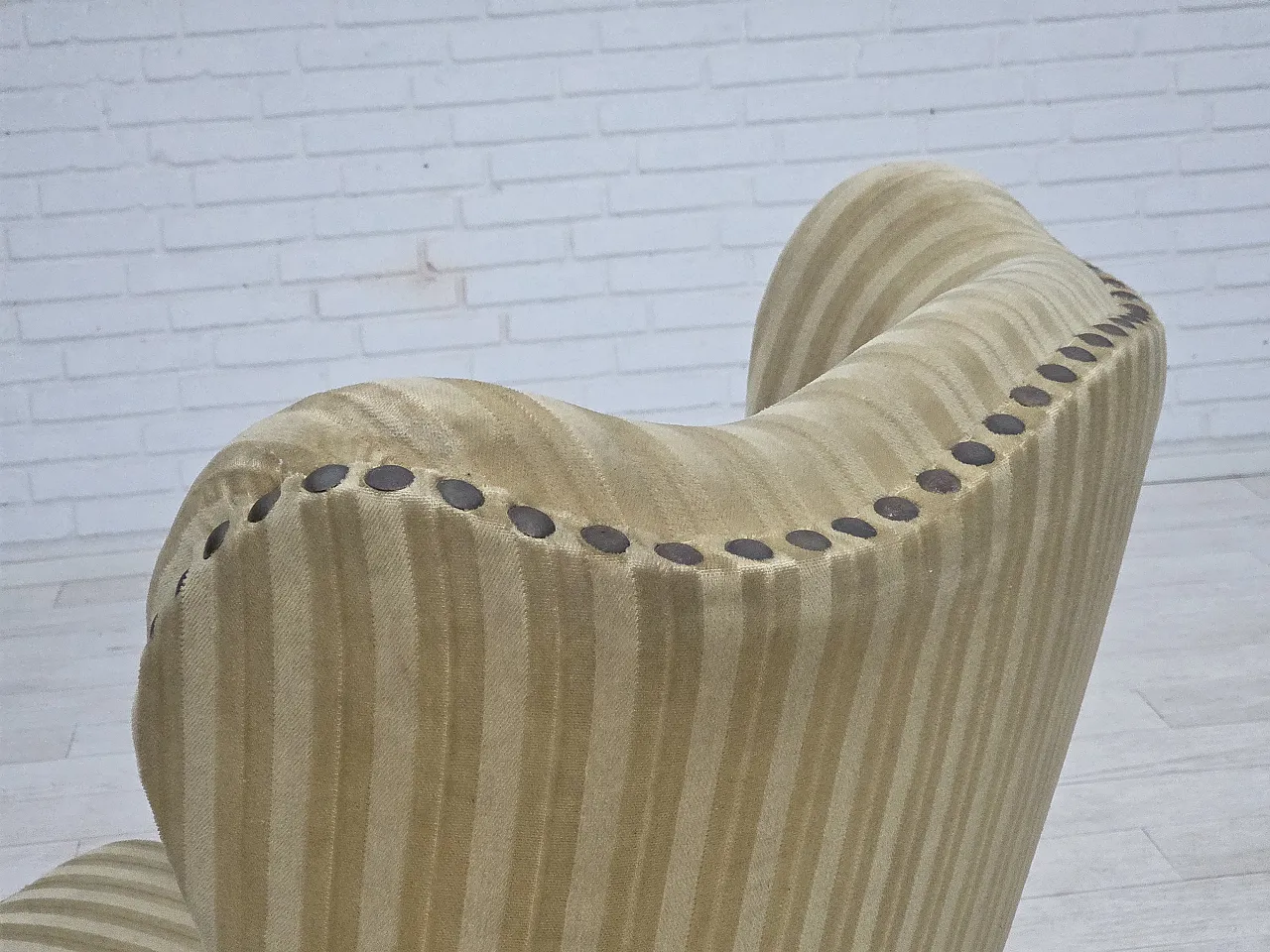 Danish armchair in light green velvet and beech wood, 1960s 13