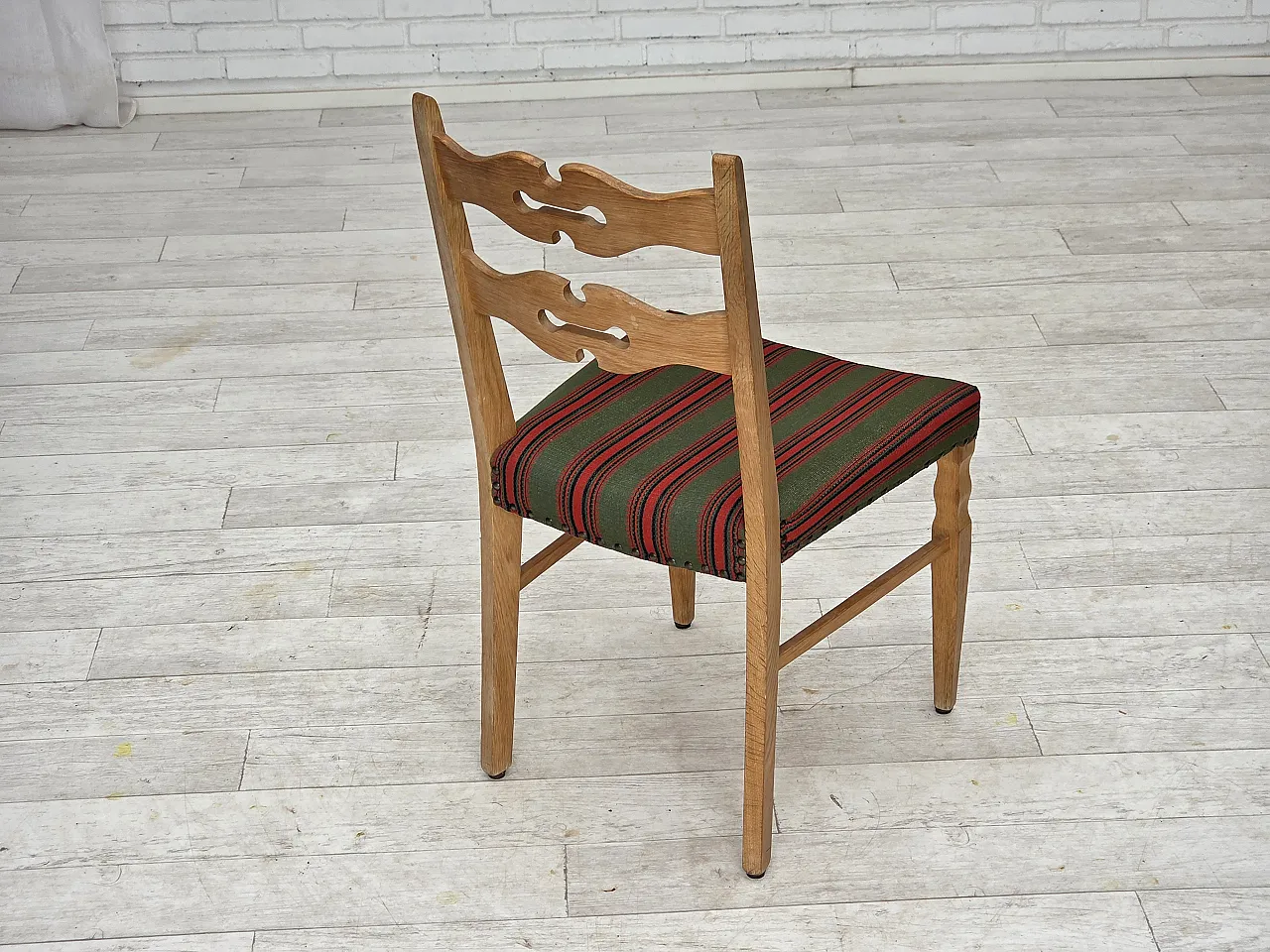 Pair of wool and solid oak chairs, 1970s 11