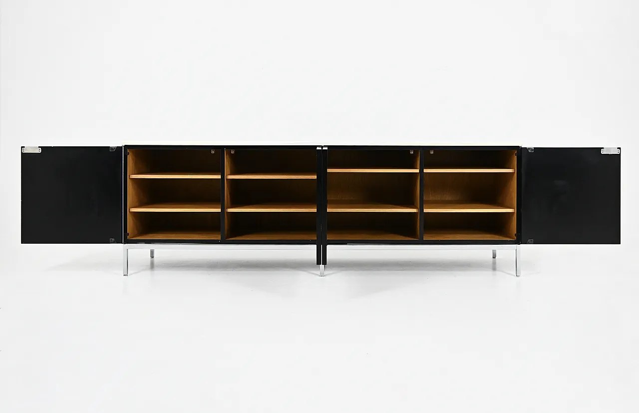 Credenza Credenza di Florence Knoll Bassett per Knoll Inc, anni '60 4