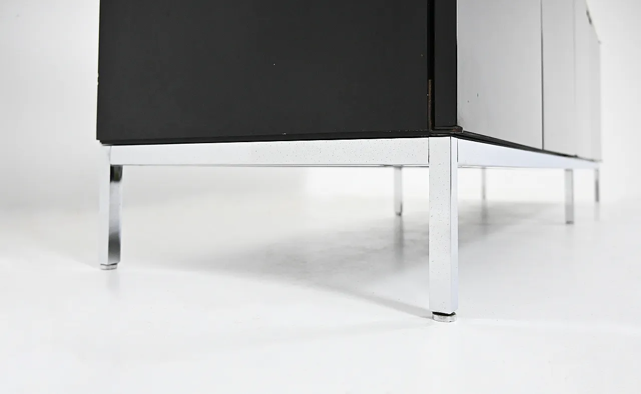 Credenza Credenza di Florence Knoll Bassett per Knoll Inc, anni '60 9