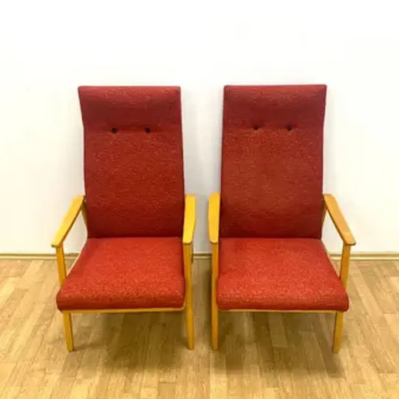 Coppia di poltrone di TON, anni '60 2