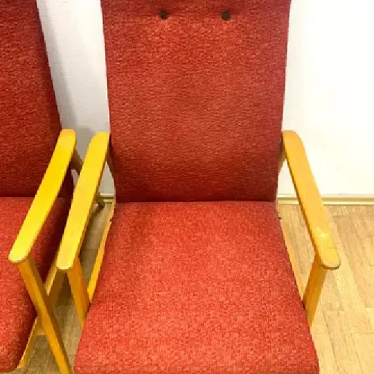 Coppia di poltrone di TON, anni '60 9