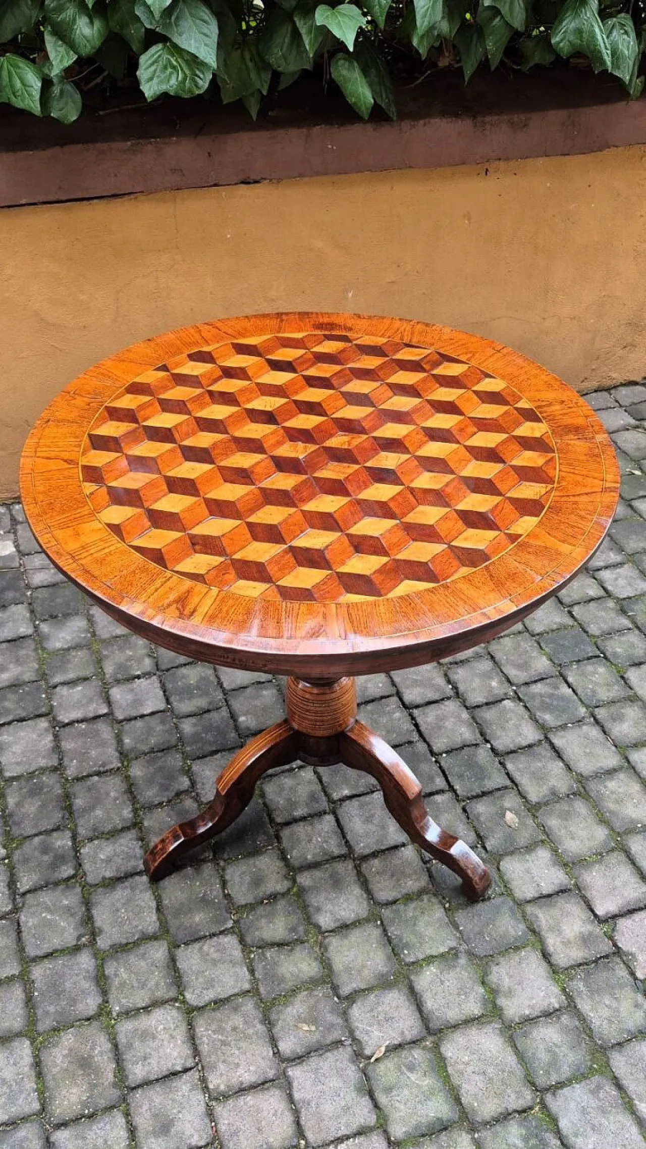 Rolino coffee table inlaid wood, 19th century 3
