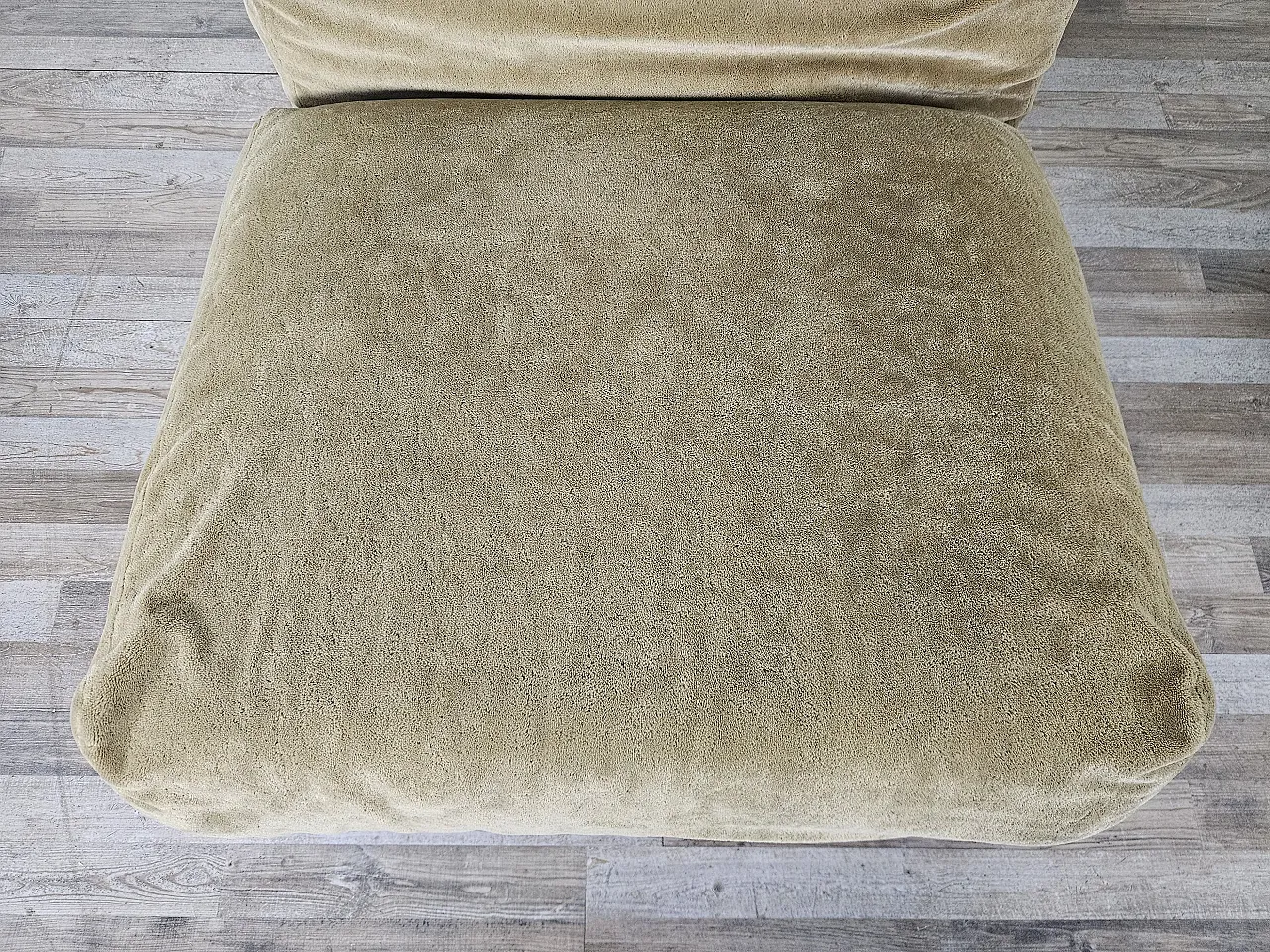 3 poltrone lounge in stoffa, anni '70 7