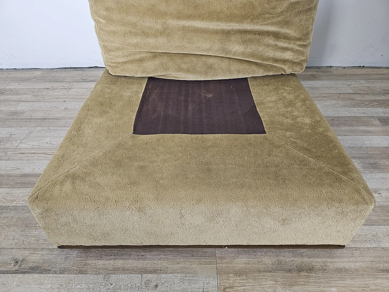 3 poltrone lounge in stoffa, anni '70 8